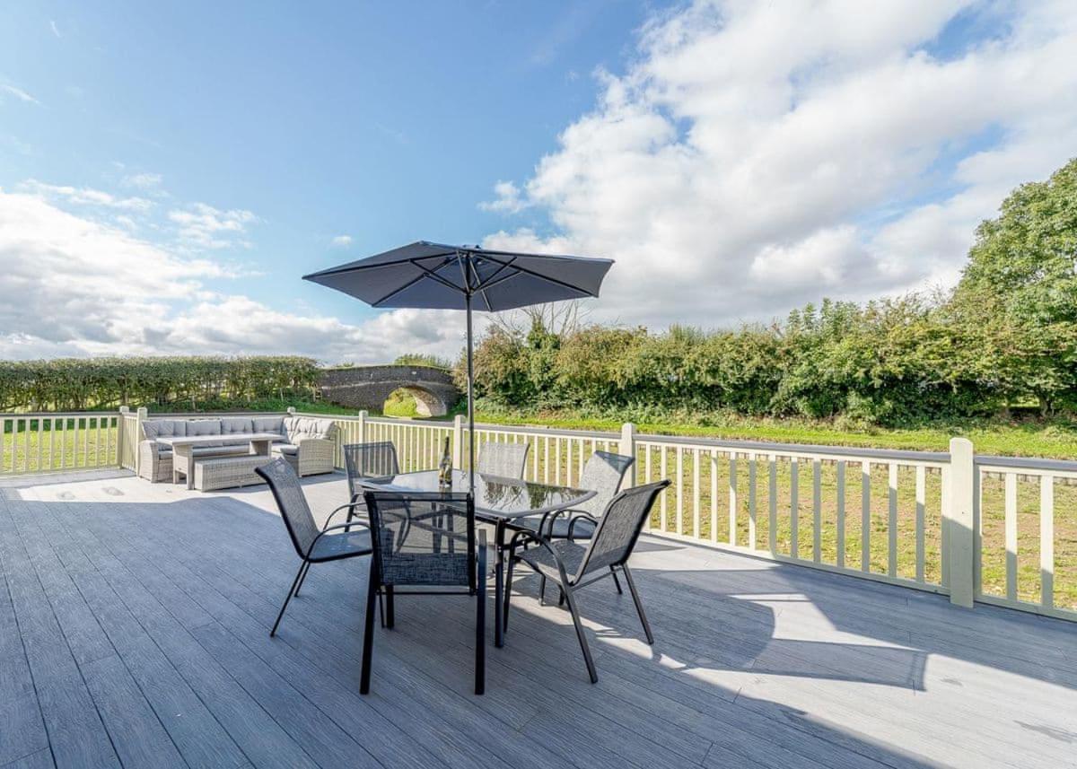 Winston Farm Lodges Horsley  Экстерьер фото