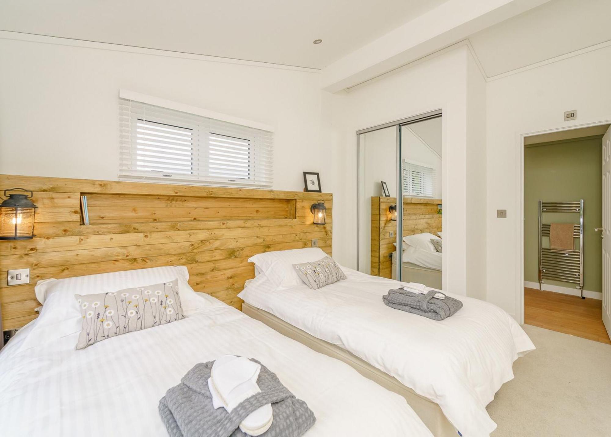 Winston Farm Lodges Horsley  Экстерьер фото
